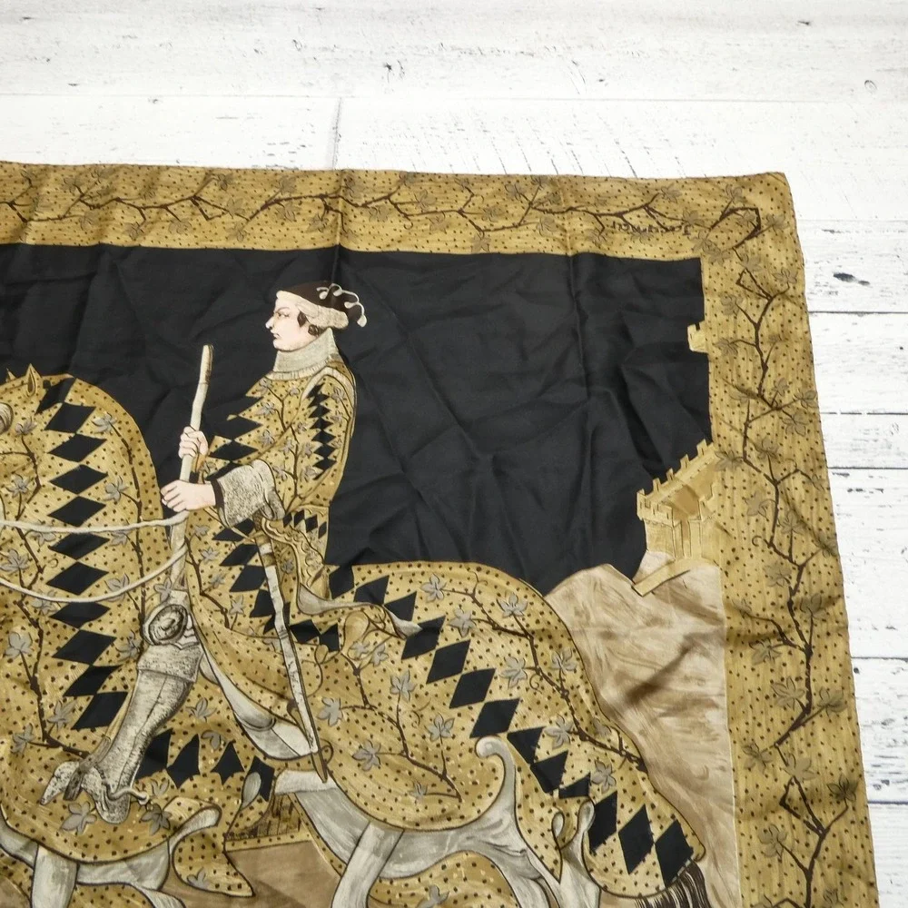 Toninelli Milano Scarf Womens One Size Gold Medieval Horse Art Print Square